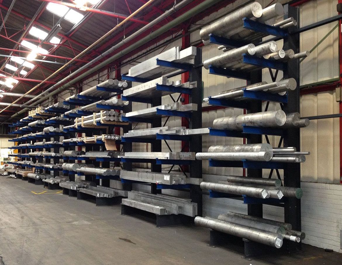 Standard Cantilever Racking 1